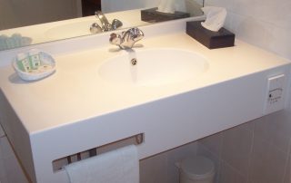 solid surface pour salles de bain